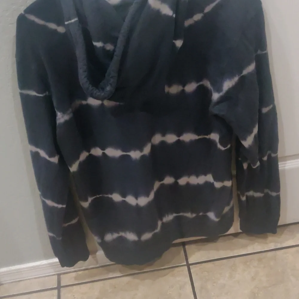 - - Men's hoodies - Picture 2 of 7